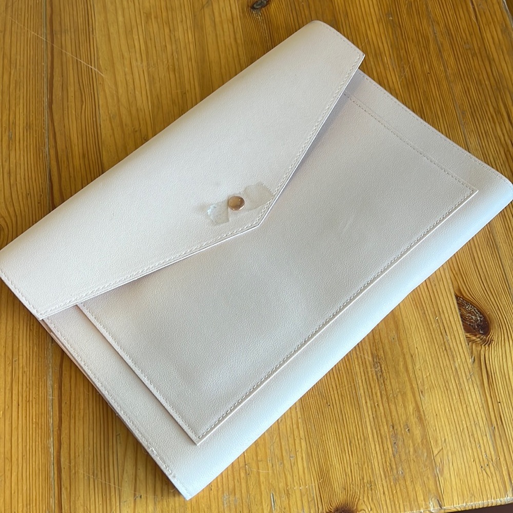 Glass Ladder and Co Megan Portfolio Clutch in Pink Organizer